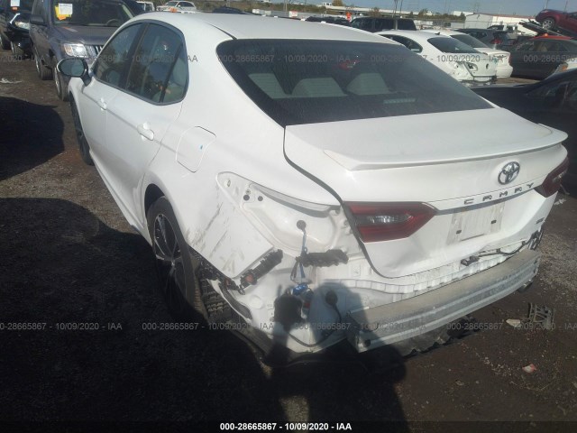 Photo 2 VIN: 4T1B11HK9JU626959 - TOYOTA CAMRY 