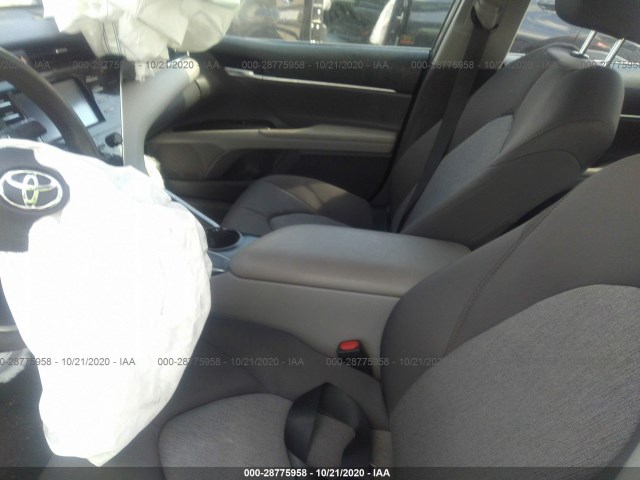 Photo 4 VIN: 4T1B11HK9JU628372 - TOYOTA CAMRY 