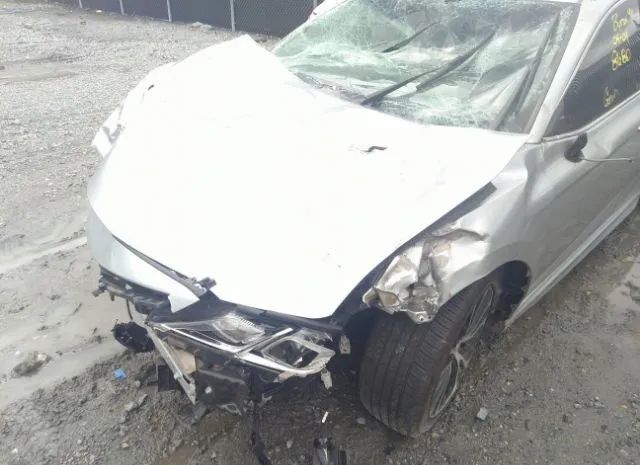 Photo 5 VIN: 4T1B11HK9JU628680 - TOYOTA CAMRY 