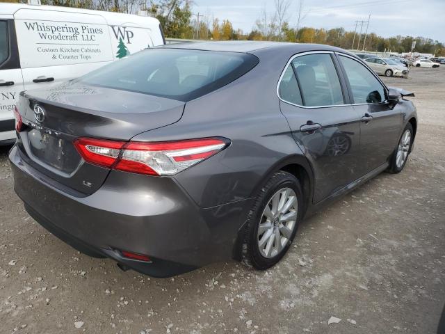 Photo 2 VIN: 4T1B11HK9JU638951 - TOYOTA CAMRY 