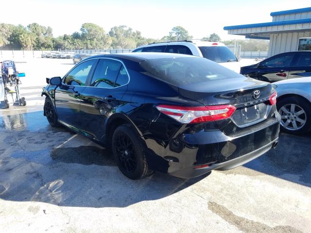 Photo 2 VIN: 4T1B11HK9JU643728 - TOYOTA CAMRY L 