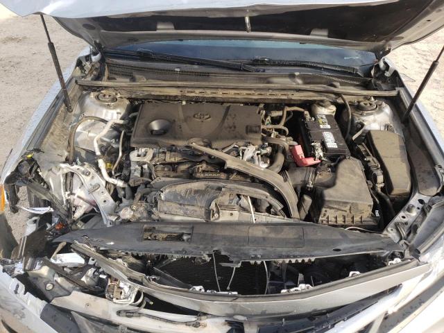 Photo 10 VIN: 4T1B11HK9JU652056 - TOYOTA CAMRY 