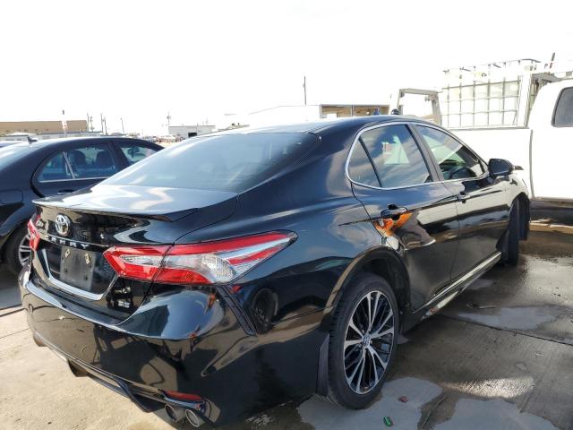 Photo 3 VIN: 4T1B11HK9JU667804 - TOYOTA CAMRY L 