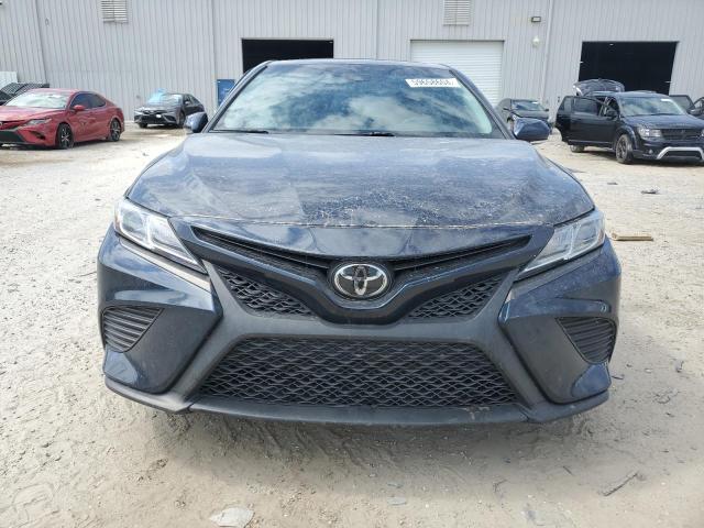 Photo 4 VIN: 4T1B11HK9JU677863 - TOYOTA CAMRY 