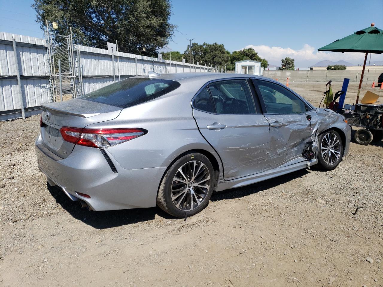 Photo 2 VIN: 4T1B11HK9KU228538 - TOYOTA CAMRY 