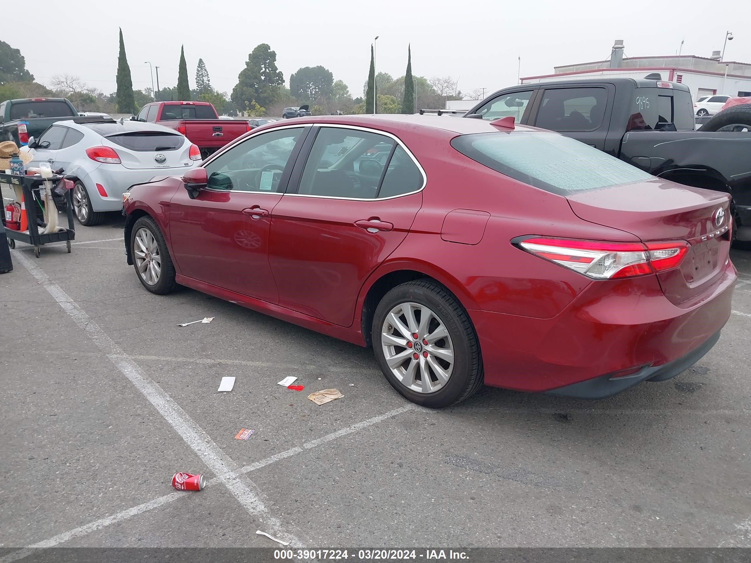 Photo 2 VIN: 4T1B11HK9KU694521 - TOYOTA CAMRY 