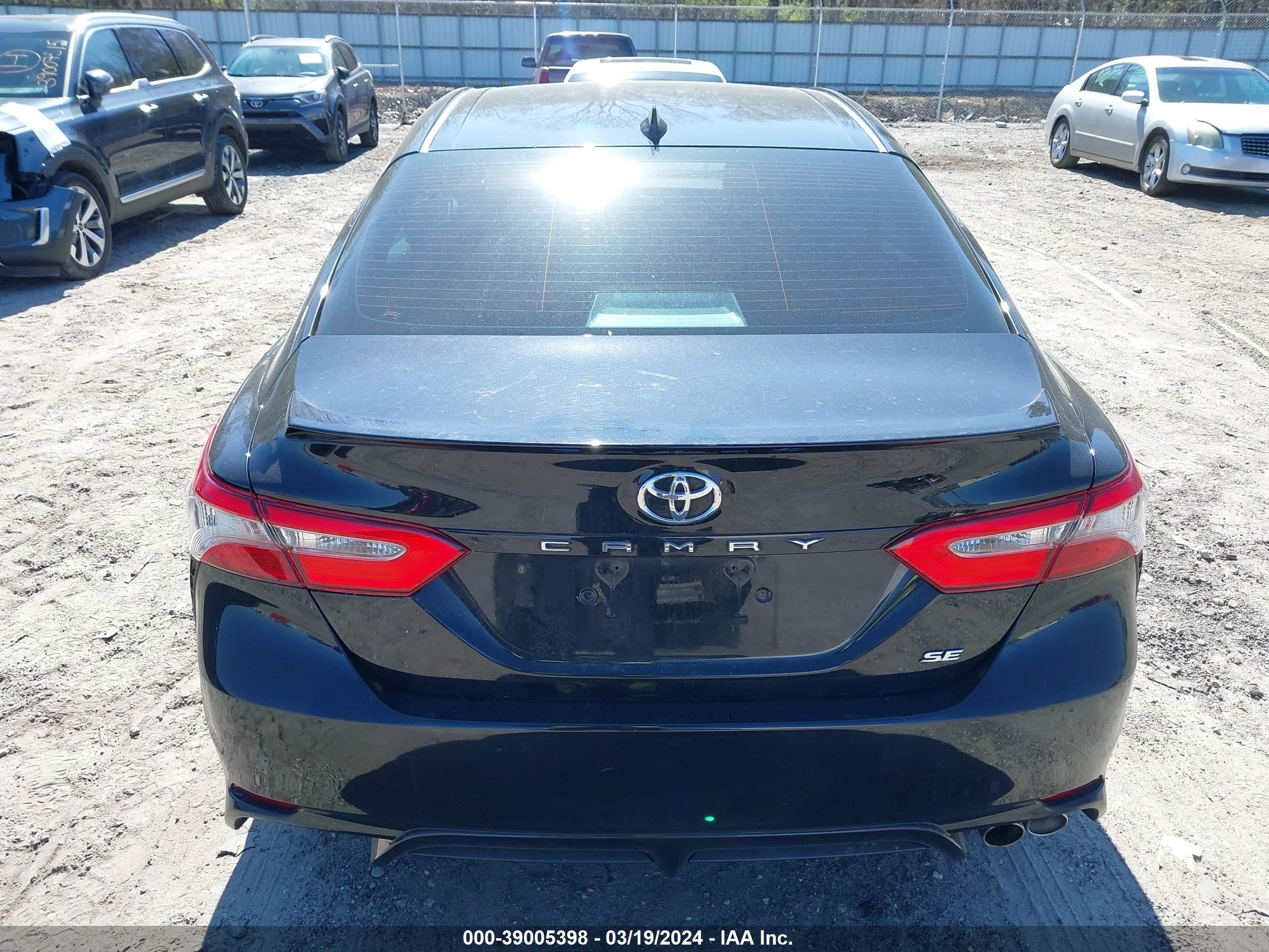 Photo 15 VIN: 4T1B11HK9KU730756 - TOYOTA CAMRY 