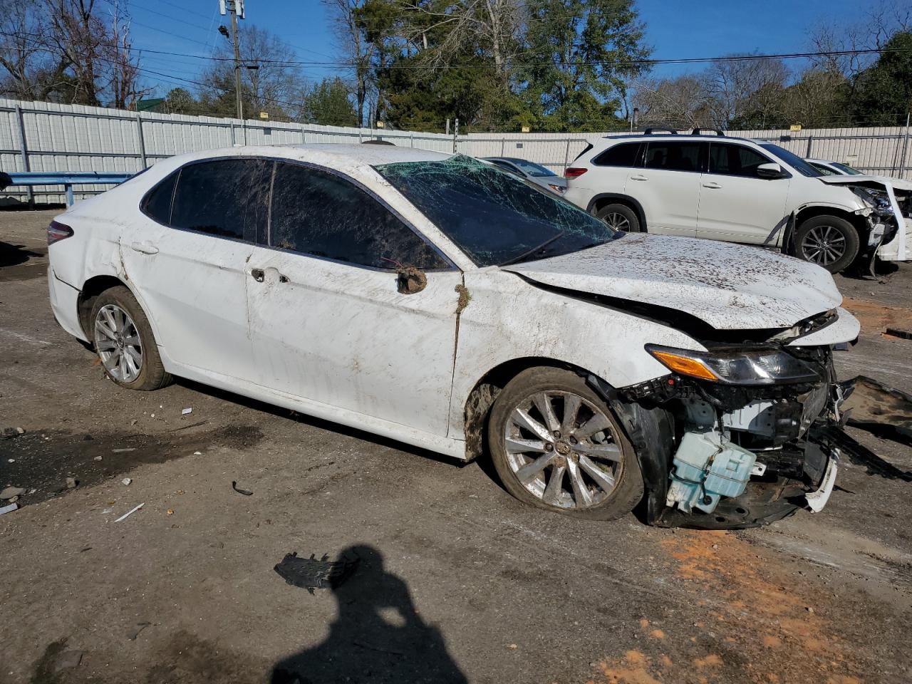 Photo 3 VIN: 4T1B11HK9KU817461 - TOYOTA CAMRY 