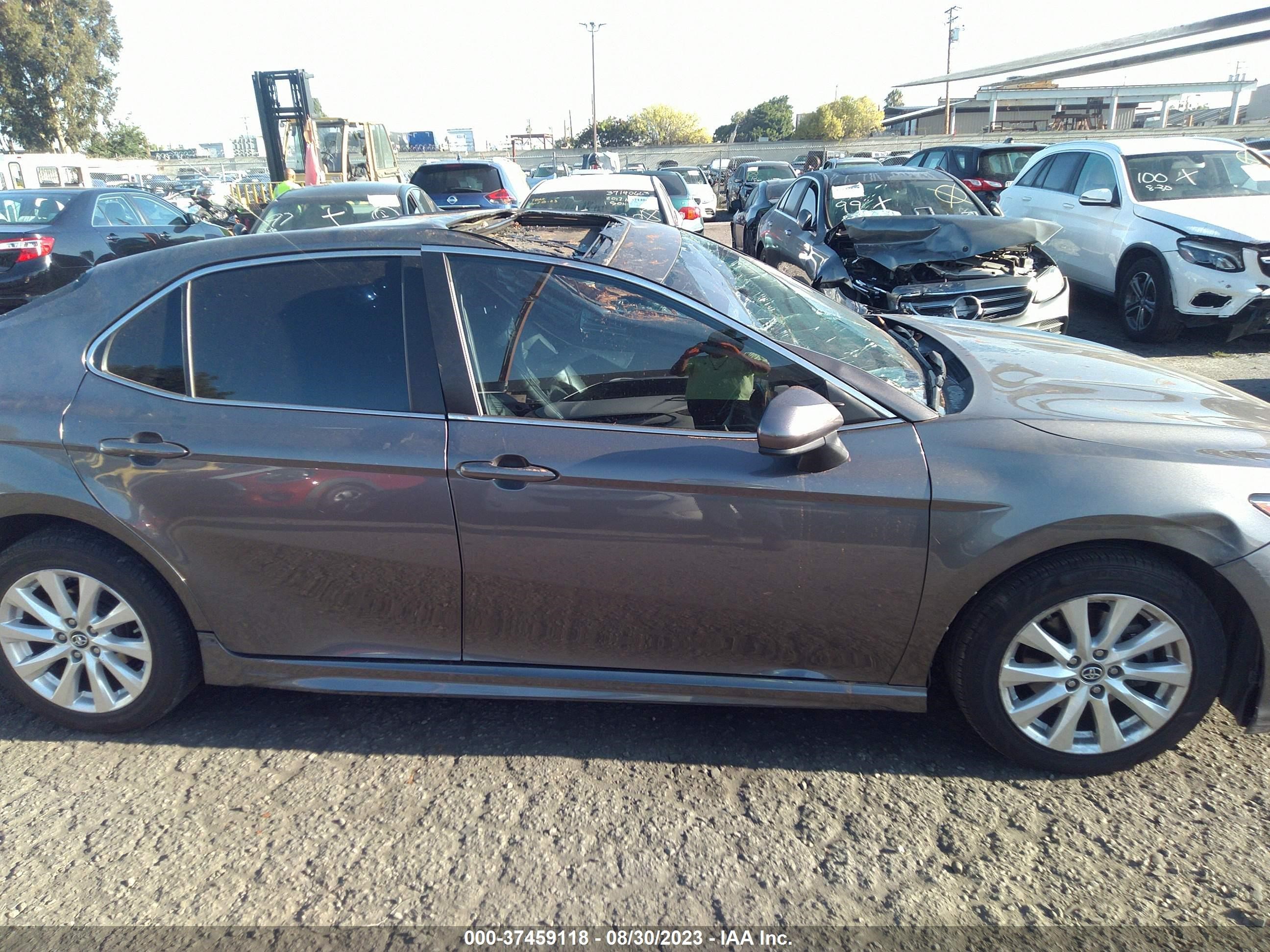 Photo 13 VIN: 4T1B11HK9KU829772 - TOYOTA CAMRY 