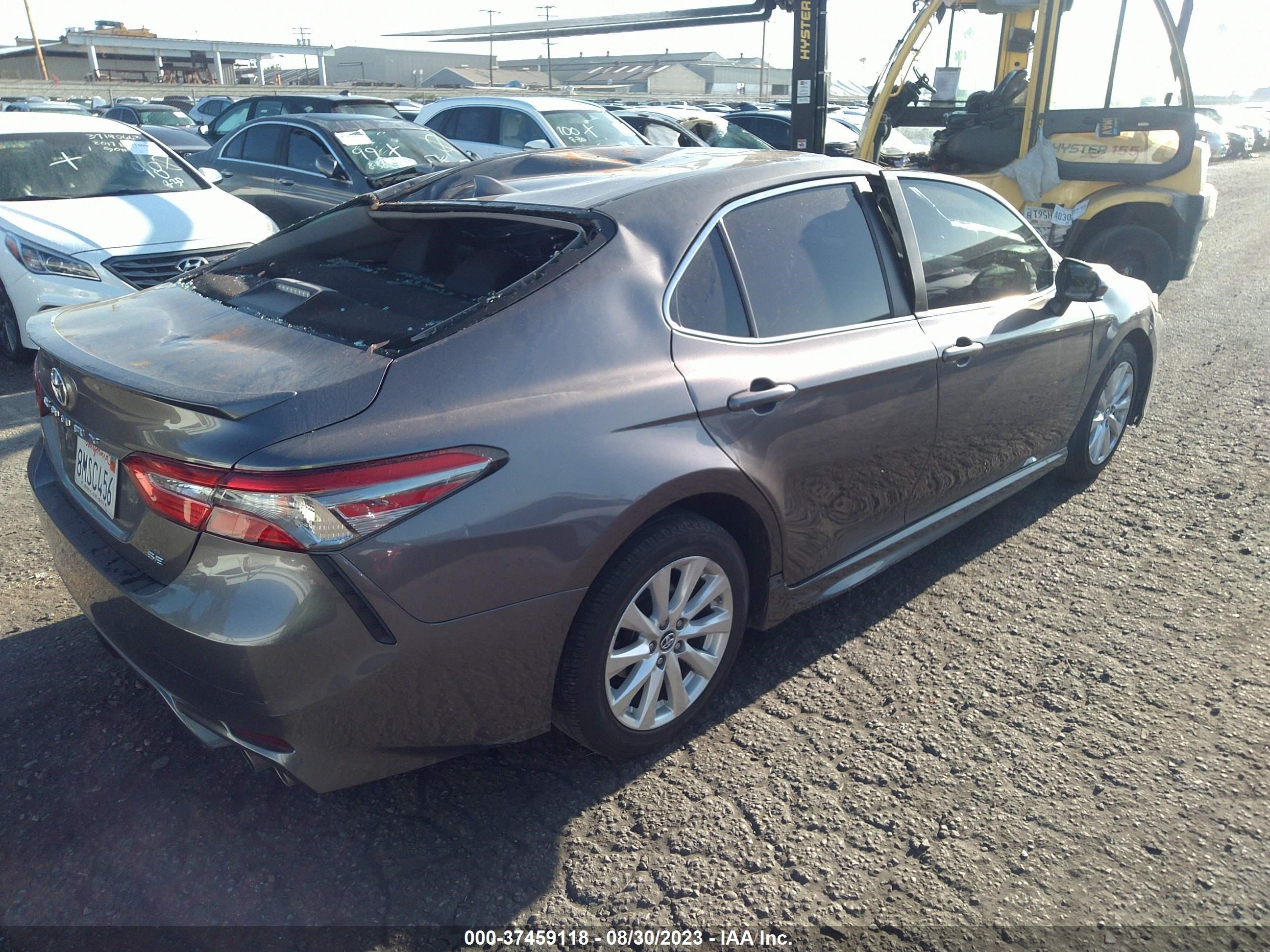 Photo 3 VIN: 4T1B11HK9KU829772 - TOYOTA CAMRY 