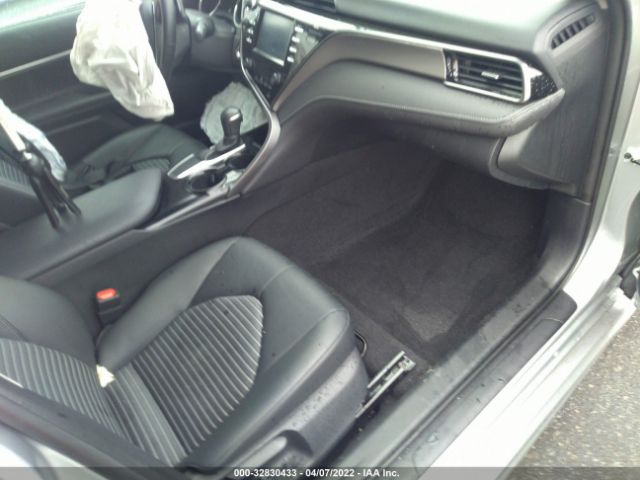 Photo 4 VIN: 4T1B11HK9KU830940 - TOYOTA CAMRY 