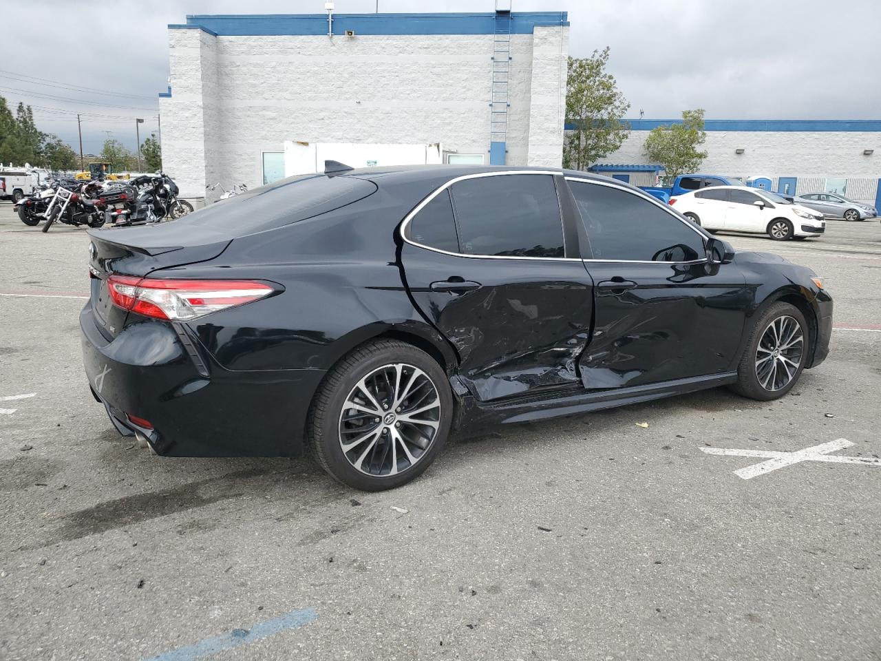 Photo 2 VIN: 4T1B11HK9KU837676 - TOYOTA CAMRY 