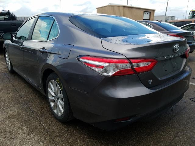 Photo 2 VIN: 4T1B11HKXJU005892 - TOYOTA CAMRY L 