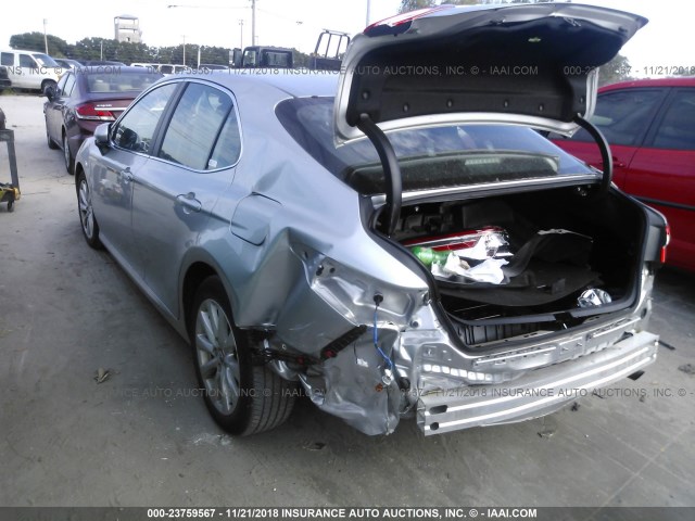 Photo 2 VIN: 4T1B11HKXJU012874 - TOYOTA CAMRY 