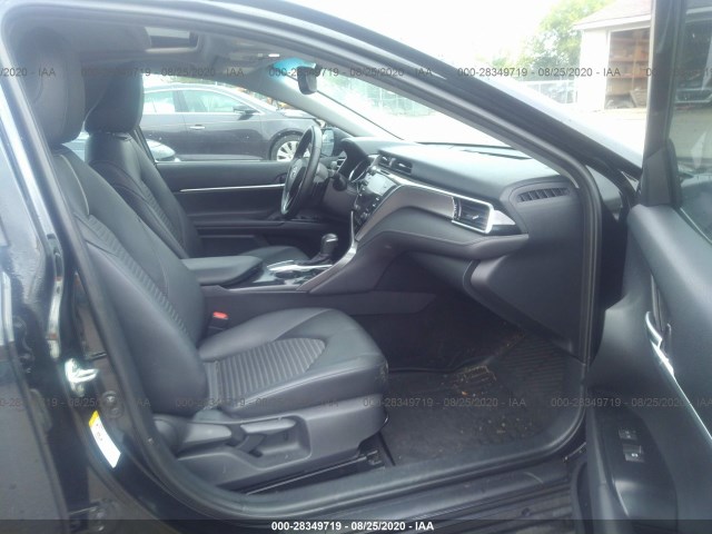 Photo 4 VIN: 4T1B11HKXJU020683 - TOYOTA CAMRY 