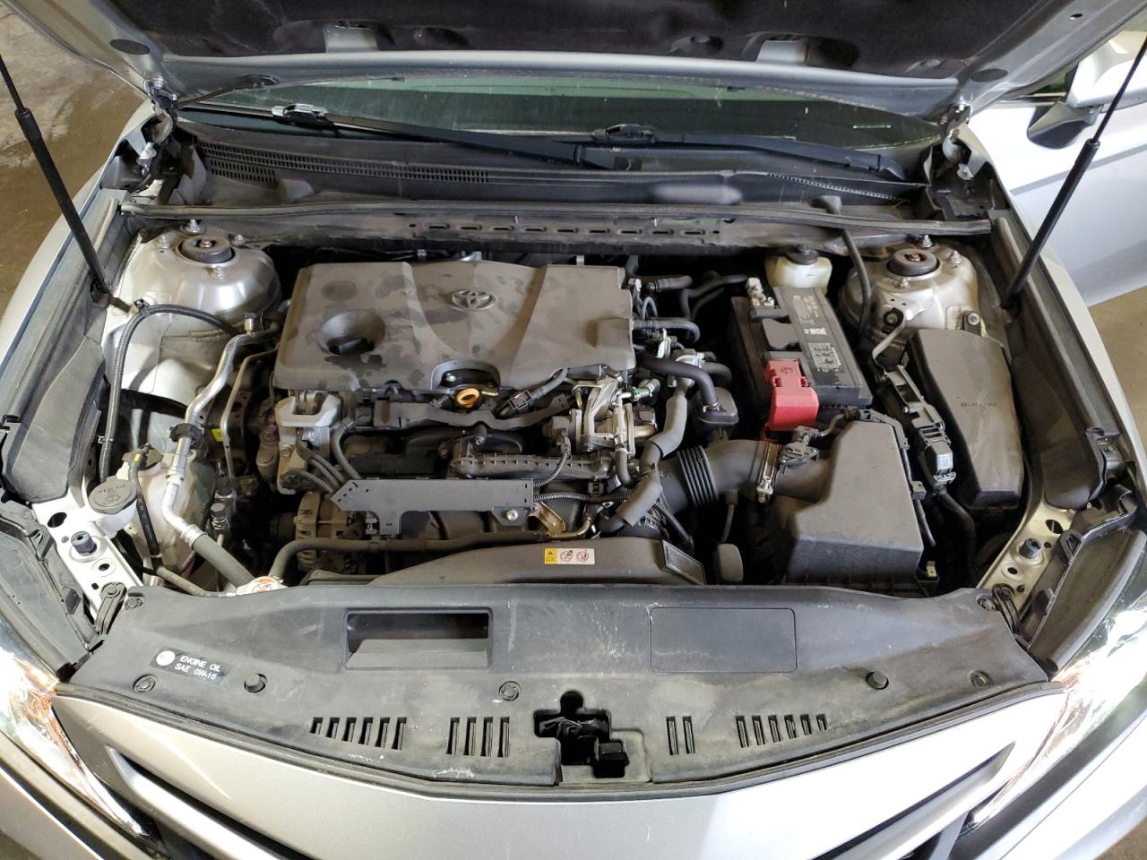 Photo 10 VIN: 4T1B11HKXJU031439 - TOYOTA CAMRY 