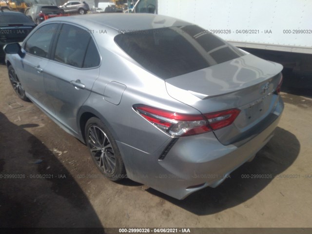 Photo 2 VIN: 4T1B11HKXJU039198 - TOYOTA CAMRY 