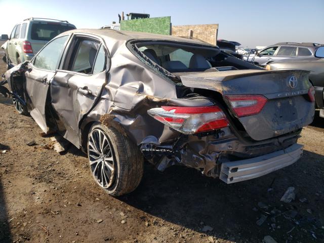 Photo 2 VIN: 4T1B11HKXJU040464 - TOYOTA CAMRY L 