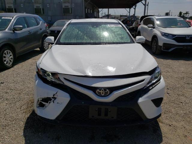 Photo 4 VIN: 4T1B11HKXJU045163 - TOYOTA CAMRY 