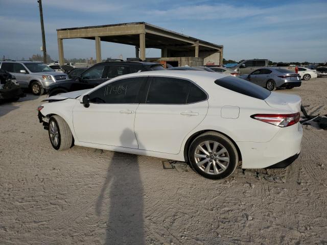 Photo 1 VIN: 4T1B11HKXJU045177 - TOYOTA CAMRY L 