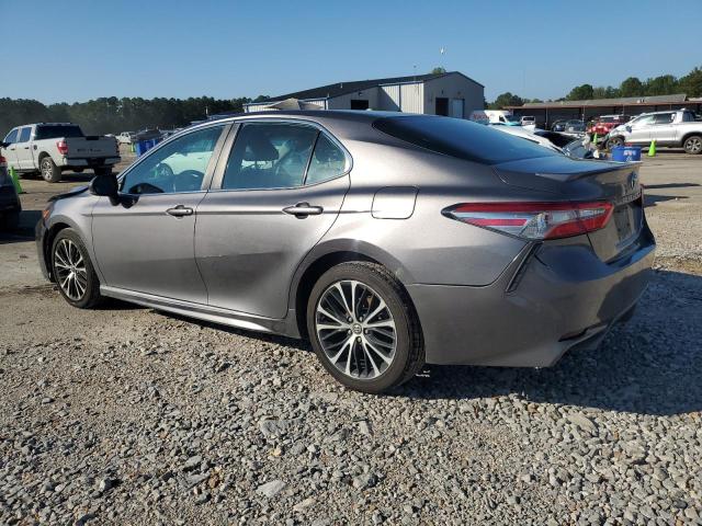 Photo 1 VIN: 4T1B11HKXJU056695 - TOYOTA CAMRY L 