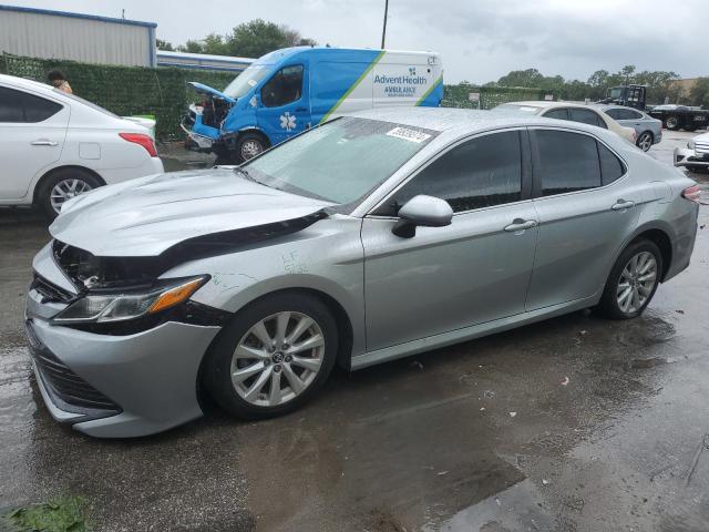 Photo 0 VIN: 4T1B11HKXJU070421 - TOYOTA CAMRY L 