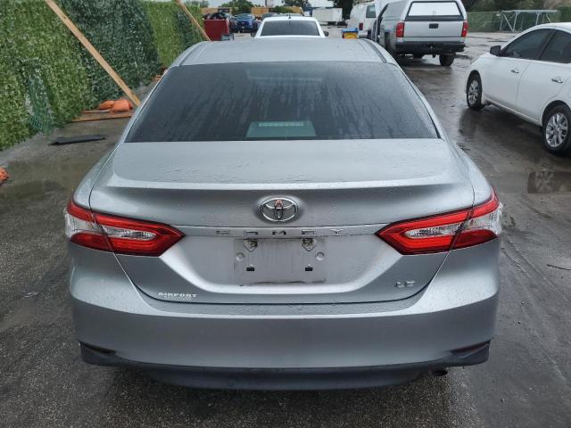 Photo 5 VIN: 4T1B11HKXJU070421 - TOYOTA CAMRY L 