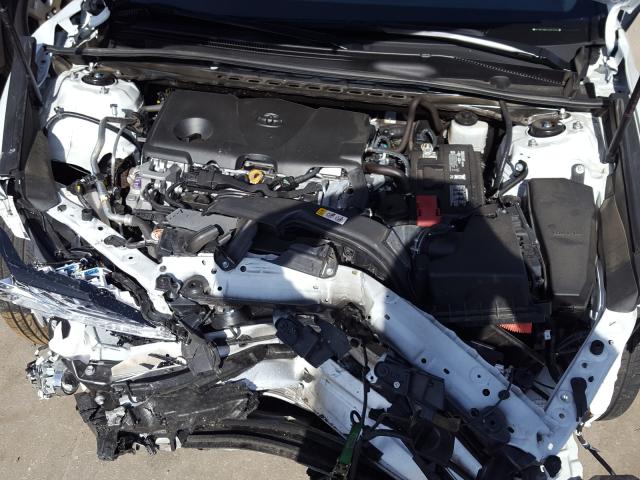 Photo 6 VIN: 4T1B11HKXJU071519 - TOYOTA CAMRY L 