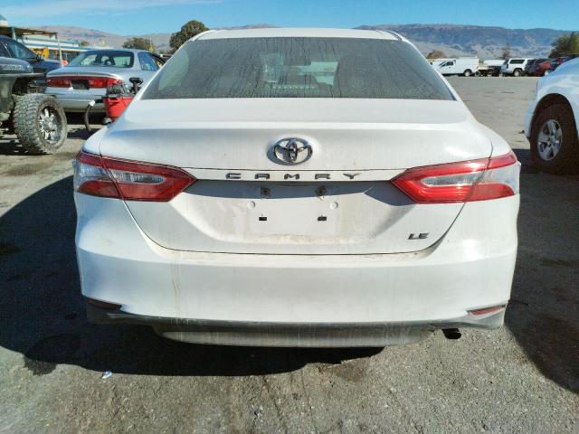 Photo 5 VIN: 4T1B11HKXJU072525 - TOYOTA CAMRY L 