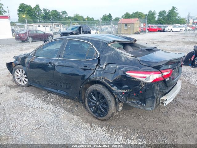 Photo 2 VIN: 4T1B11HKXJU073514 - TOYOTA CAMRY 