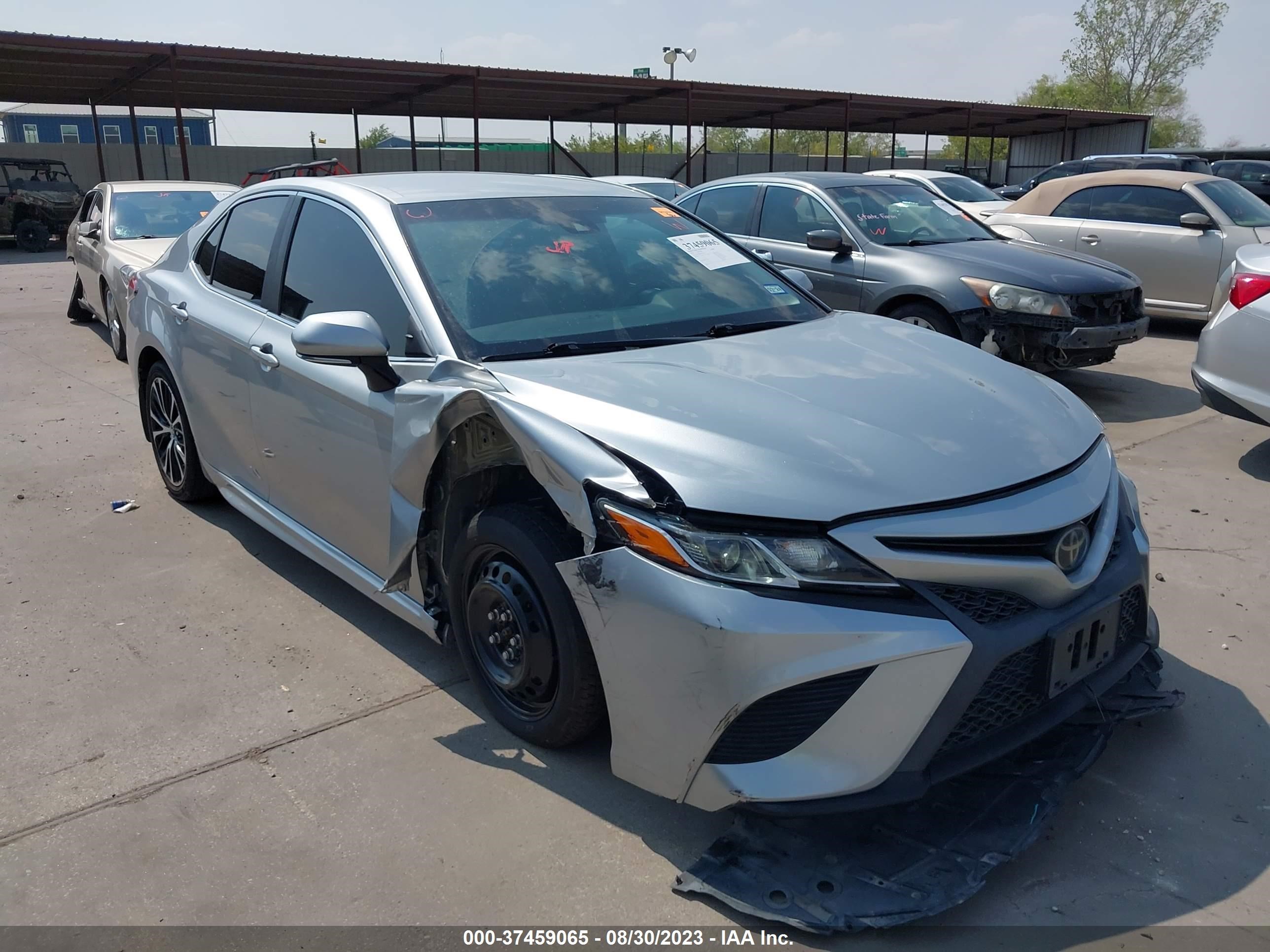 Photo 5 VIN: 4T1B11HKXJU075926 - TOYOTA CAMRY 