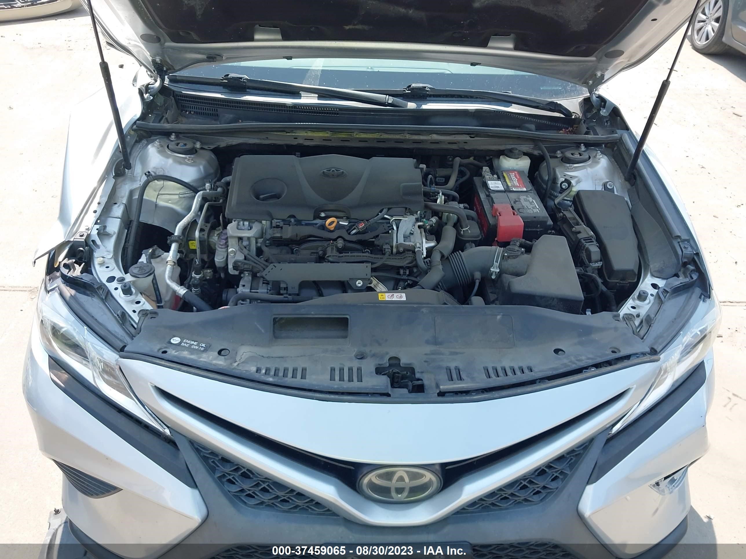 Photo 9 VIN: 4T1B11HKXJU075926 - TOYOTA CAMRY 