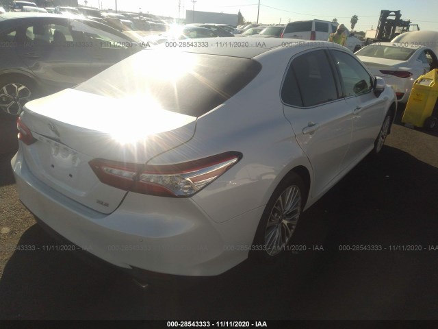 Photo 3 VIN: 4T1B11HKXJU082729 - TOYOTA CAMRY 