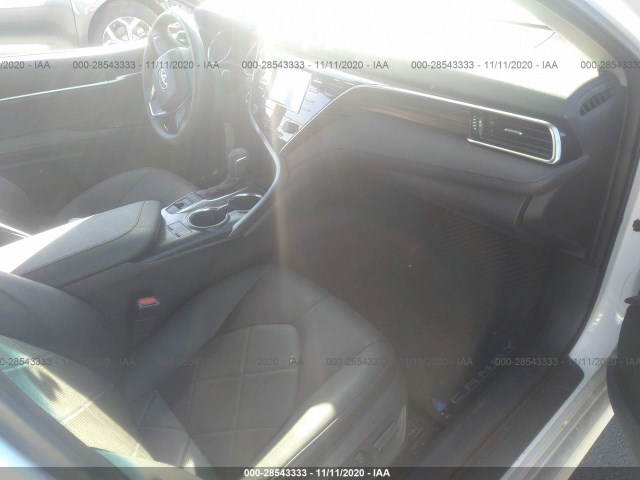 Photo 4 VIN: 4T1B11HKXJU082729 - TOYOTA CAMRY 