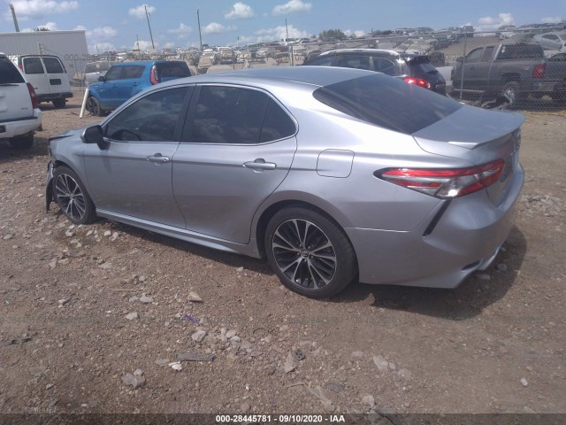 Photo 2 VIN: 4T1B11HKXJU087459 - TOYOTA CAMRY 