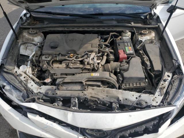 Photo 10 VIN: 4T1B11HKXJU087901 - TOYOTA CAMRY 