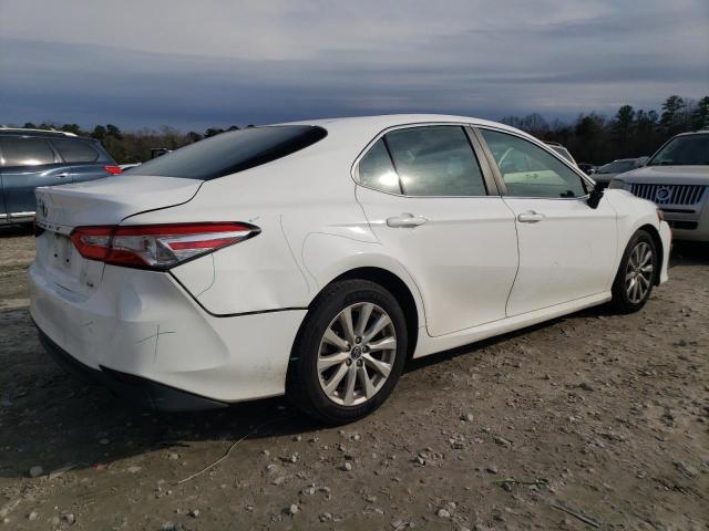 Photo 2 VIN: 4T1B11HKXJU091351 - TOYOTA CAMRY L 