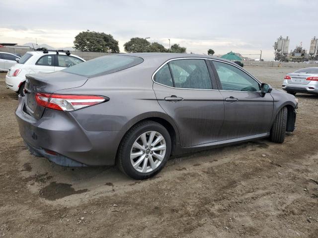 Photo 2 VIN: 4T1B11HKXJU092306 - TOYOTA CAMRY L 