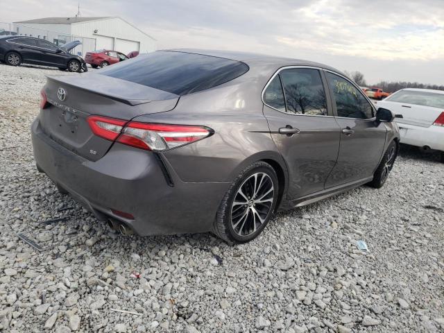 Photo 3 VIN: 4T1B11HKXJU100131 - TOYOTA CAMRY L 