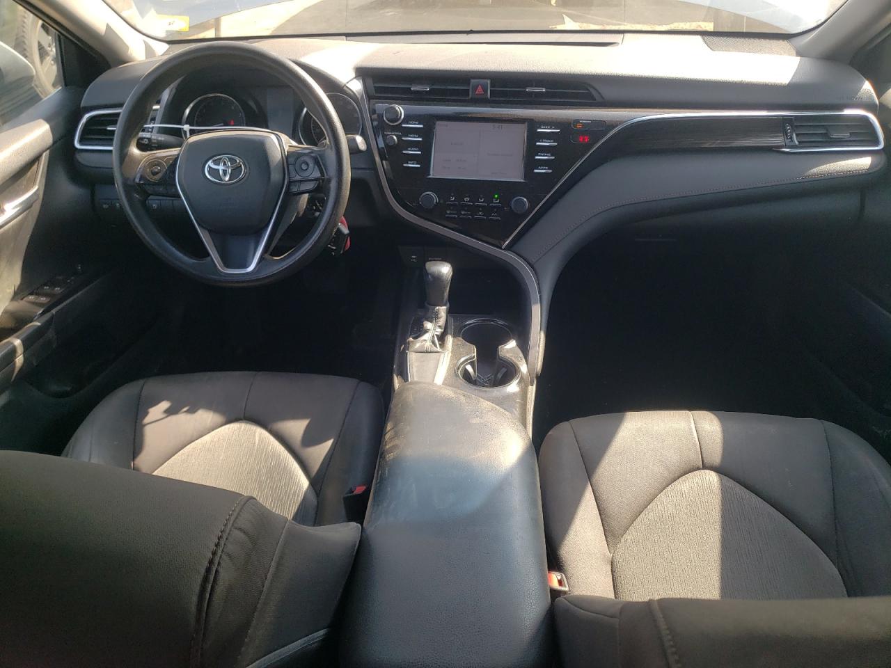 Photo 7 VIN: 4T1B11HKXJU105670 - TOYOTA CAMRY 