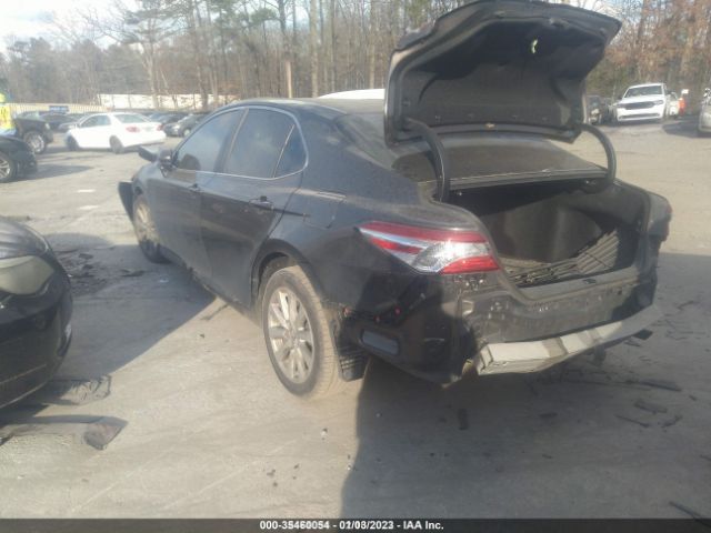 Photo 2 VIN: 4T1B11HKXJU105796 - TOYOTA CAMRY 