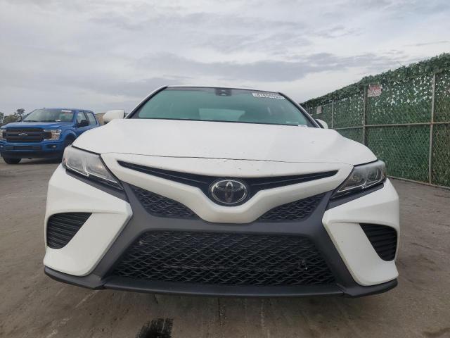 Photo 4 VIN: 4T1B11HKXJU108990 - TOYOTA CAMRY 