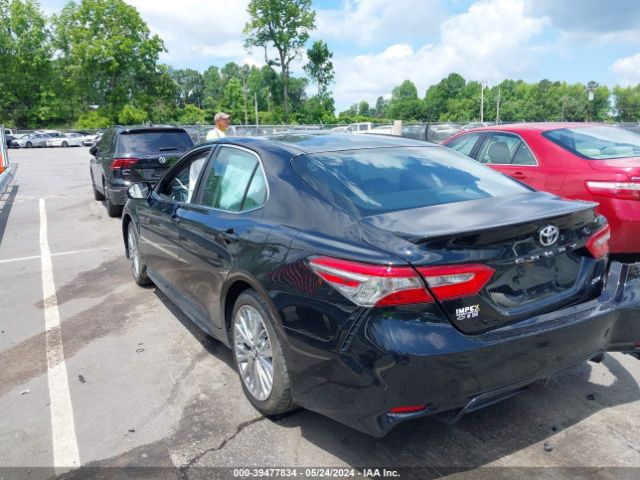 Photo 2 VIN: 4T1B11HKXJU113123 - TOYOTA CAMRY 