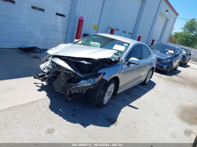 Photo 1 VIN: 4T1B11HKXJU118824 - TOYOTA CAMRY 