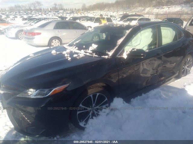 Photo 1 VIN: 4T1B11HKXJU131329 - TOYOTA CAMRY 