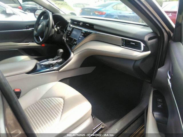 Photo 4 VIN: 4T1B11HKXJU137115 - TOYOTA CAMRY 