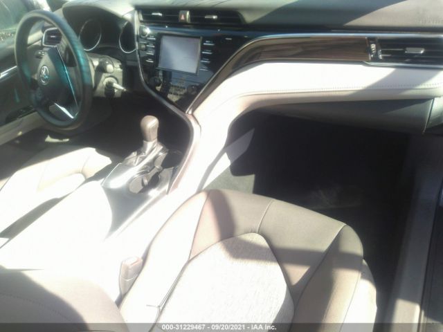 Photo 4 VIN: 4T1B11HKXJU138233 - TOYOTA CAMRY 