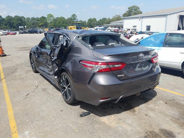 Photo 2 VIN: 4T1B11HKXJU144808 - TOYOTA CAMRY L 