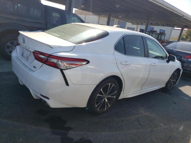 Photo 2 VIN: 4T1B11HKXJU149149 - TOYOTA CAMRY L 