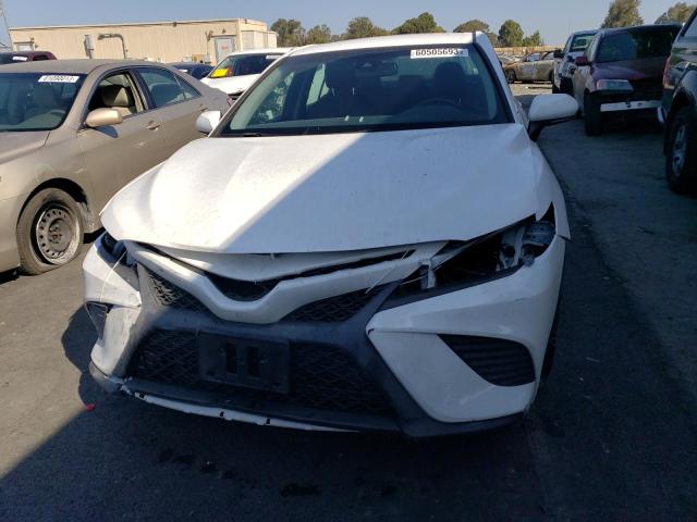 Photo 4 VIN: 4T1B11HKXJU149149 - TOYOTA CAMRY L 